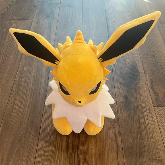 Build-A-Bear | Toys | Build A Bear Pokemon Jolteon 4 Plush | Poshmark